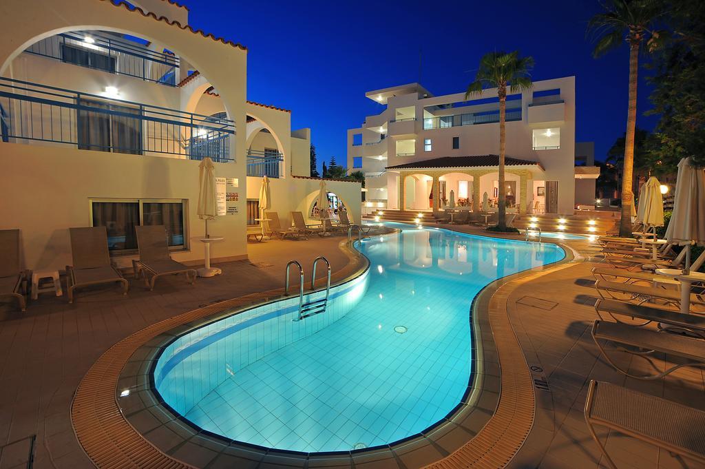 Petrosana Hotel apartamentowy 3*